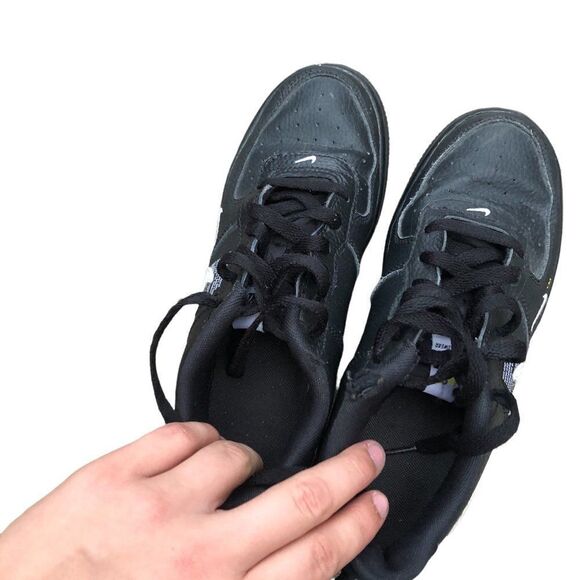RARE 2018 Nike Air Force 1 Utility Black White Size 7 - Picture 9 of 15